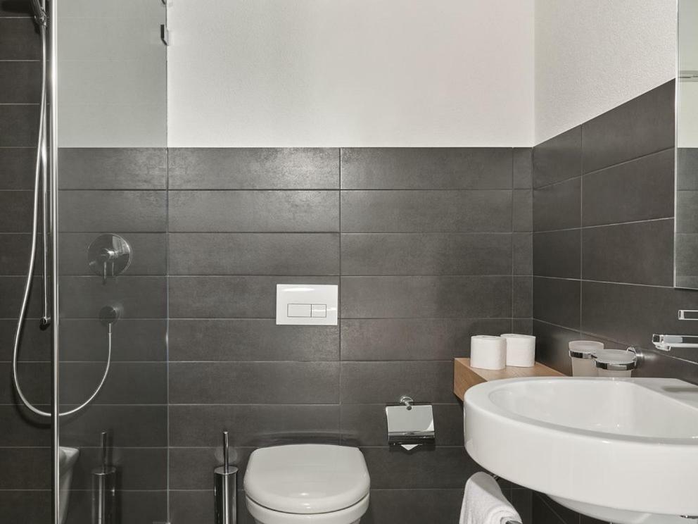 Hotel Toedi Linthal Extérieur photo